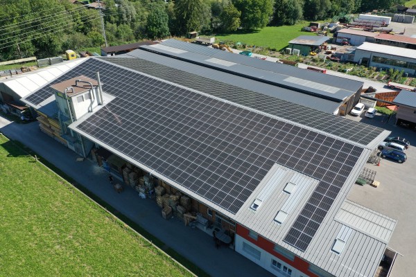 Neue PV-Anlage auf unserem Dach